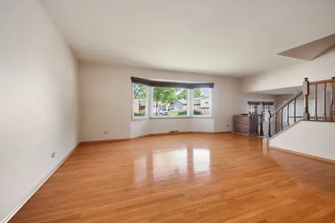1477 William Clifford Lane Elk Grove Village IL 60007