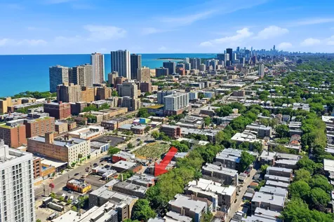 6335 North Magnolia Avenue Chicago IL 60660