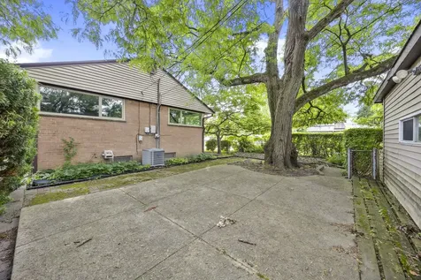 18516 Riegel Road Homewood IL 60430
