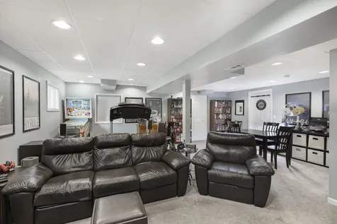 548 Arbor Lane South Elgin IL 60177