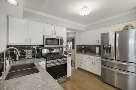 548 Arbor Lane South Elgin IL 60177