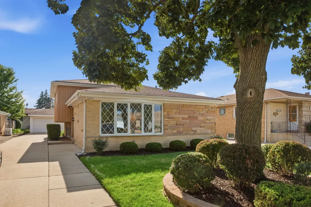 6204 North Emerson Street Rosemont IL 60018