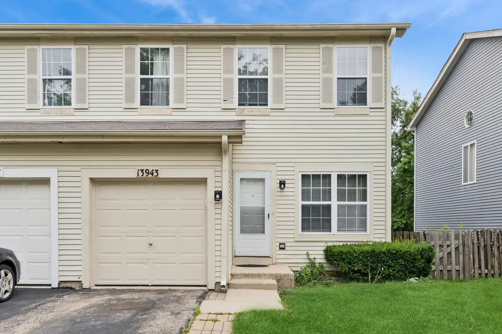 13943 South Oakdale Circle Plainfield IL 60544