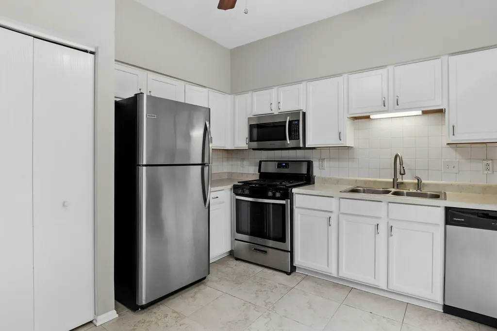 13943 South Oakdale Circle Plainfield IL 60544