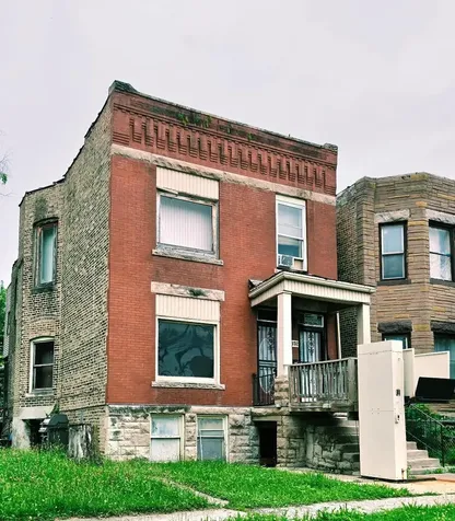 11932 South Eggleston Avenue Chicago IL 60628