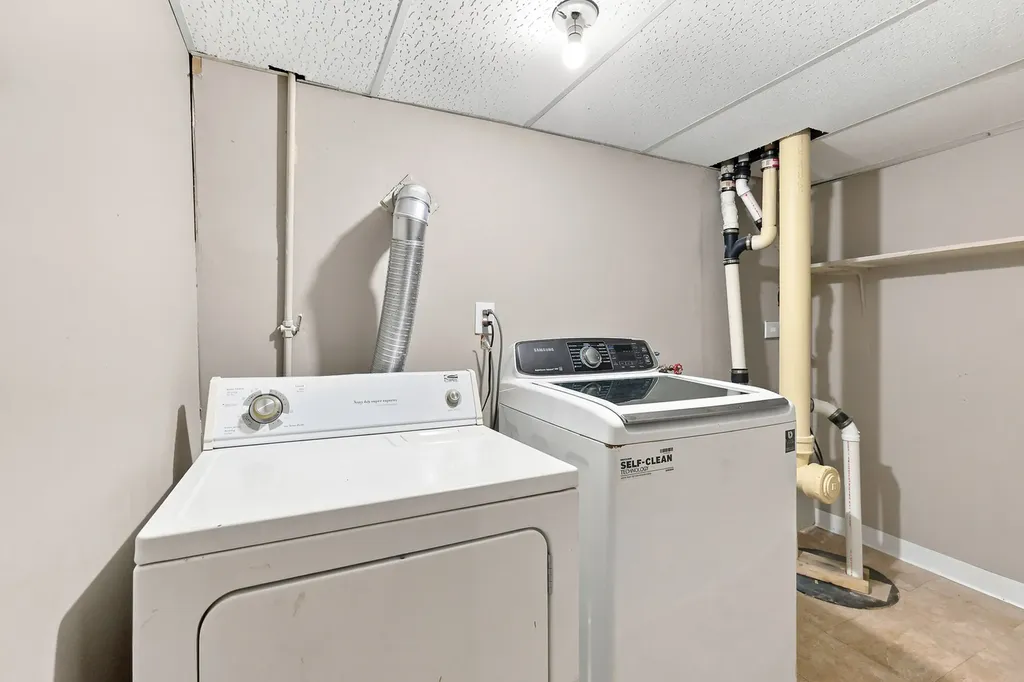 11157 South Spaulding Avenue Chicago IL 60655
