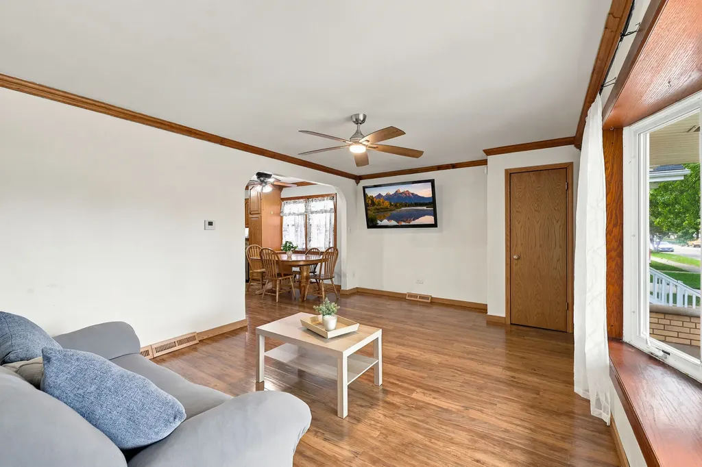 11157 South Spaulding Avenue Chicago IL 60655
