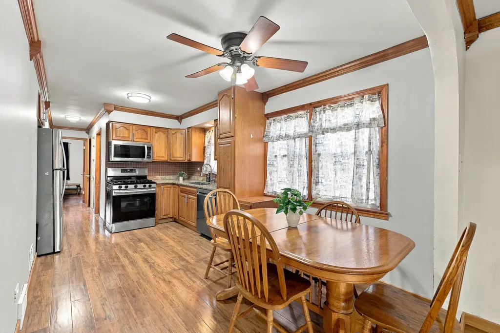 11157 South Spaulding Avenue Chicago IL 60655