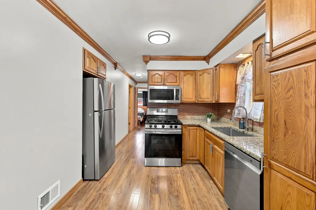 11157 South Spaulding Avenue Chicago IL 60655