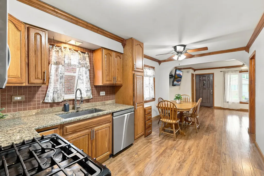 11157 South Spaulding Avenue Chicago IL 60655