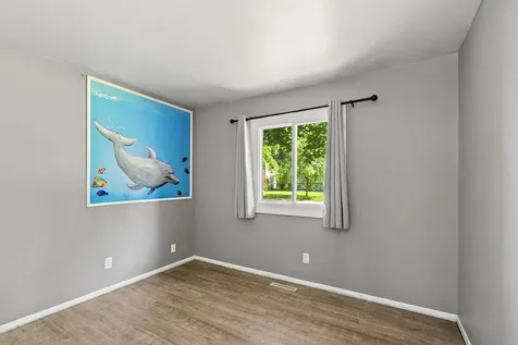 85 Sherbon Lane Crystal Lake IL 60014