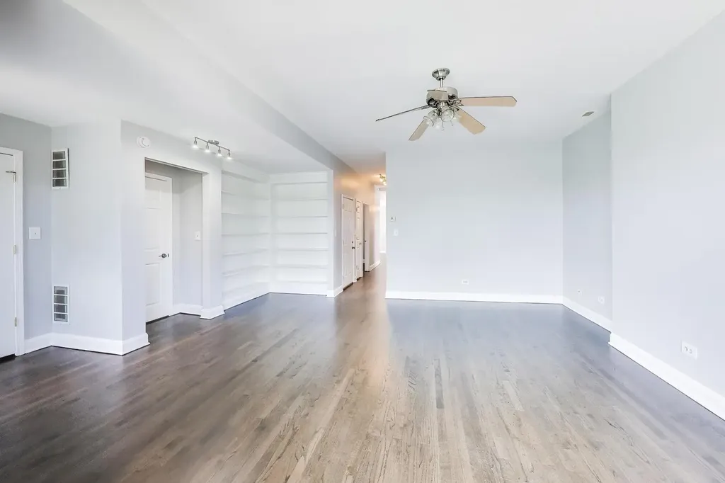 4408 South Michigan Avenue Chicago IL 60653