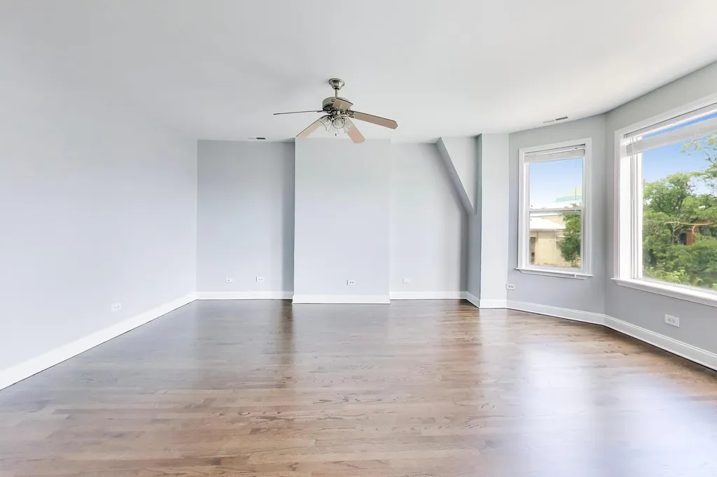 4408 South Michigan Avenue Chicago IL 60653