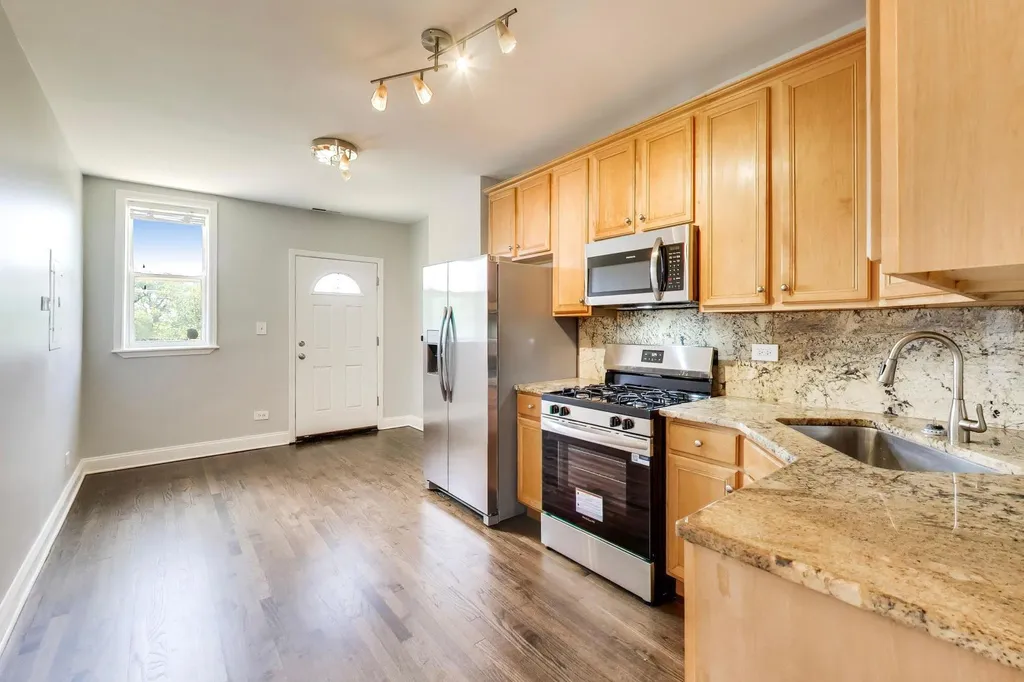 4408 South Michigan Avenue Chicago IL 60653