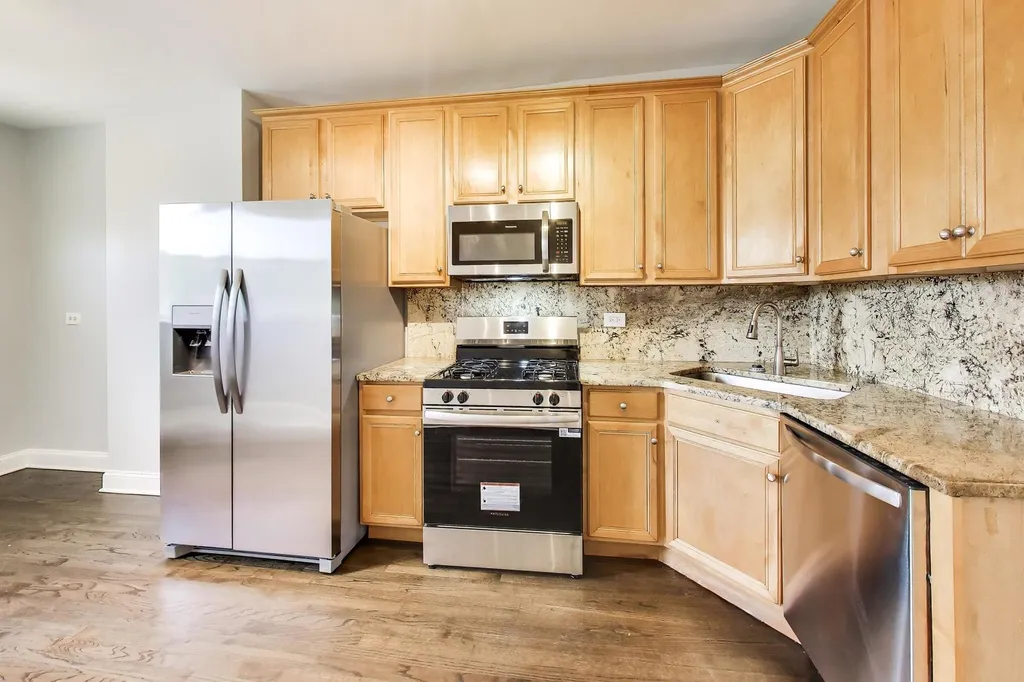 4408 South Michigan Avenue Chicago IL 60653