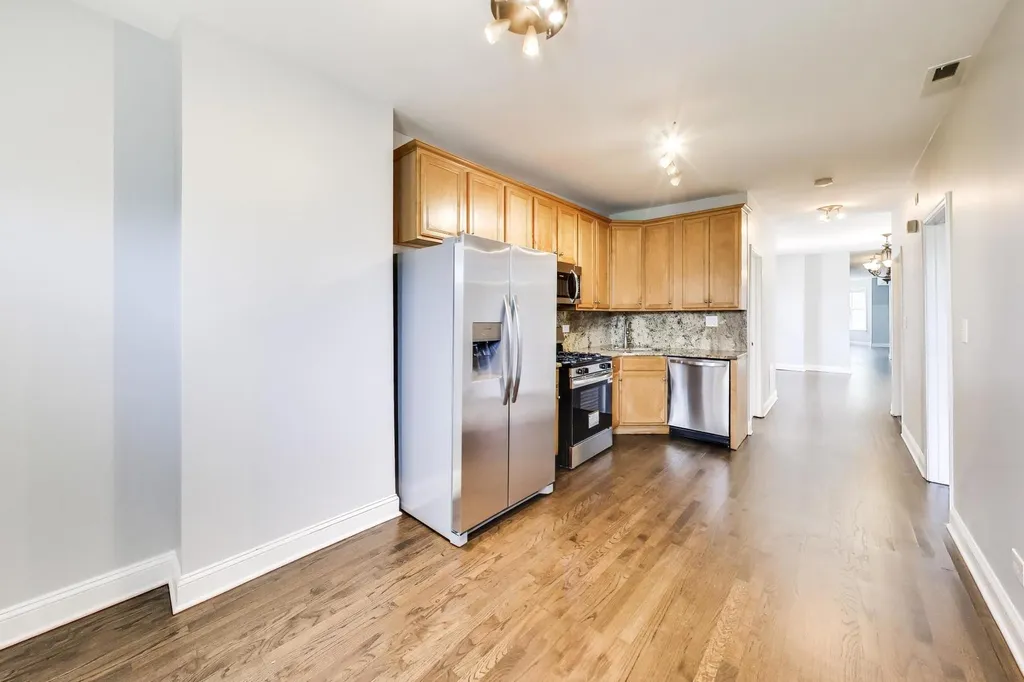 4408 South Michigan Avenue Chicago IL 60653