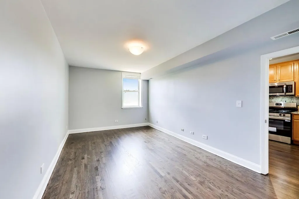 4408 South Michigan Avenue Chicago IL 60653