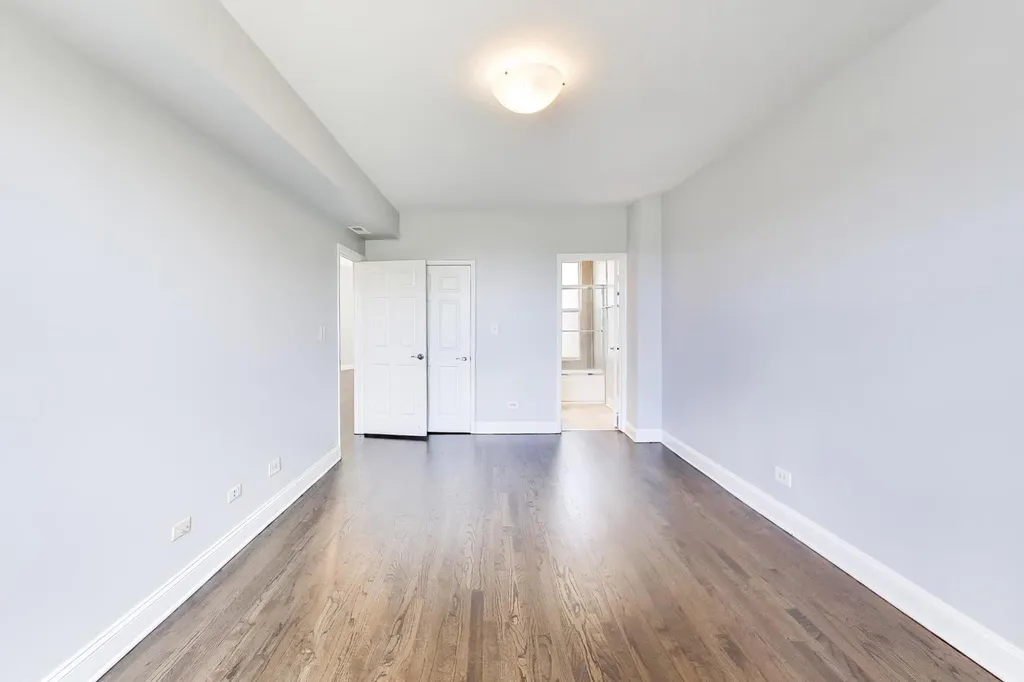 4408 South Michigan Avenue Chicago IL 60653