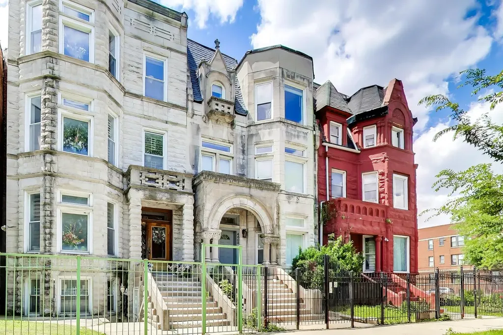 4408 South Michigan Avenue Chicago IL 60653