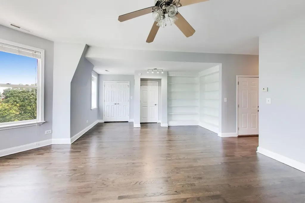 4408 South Michigan Avenue Chicago IL 60653
