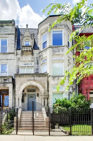 4408 South Michigan Avenue Chicago IL 60653