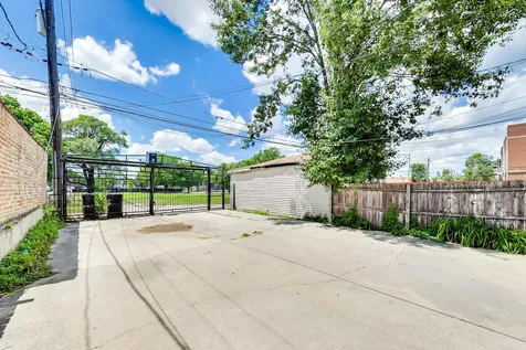 4408 South Michigan Avenue Chicago IL 60653