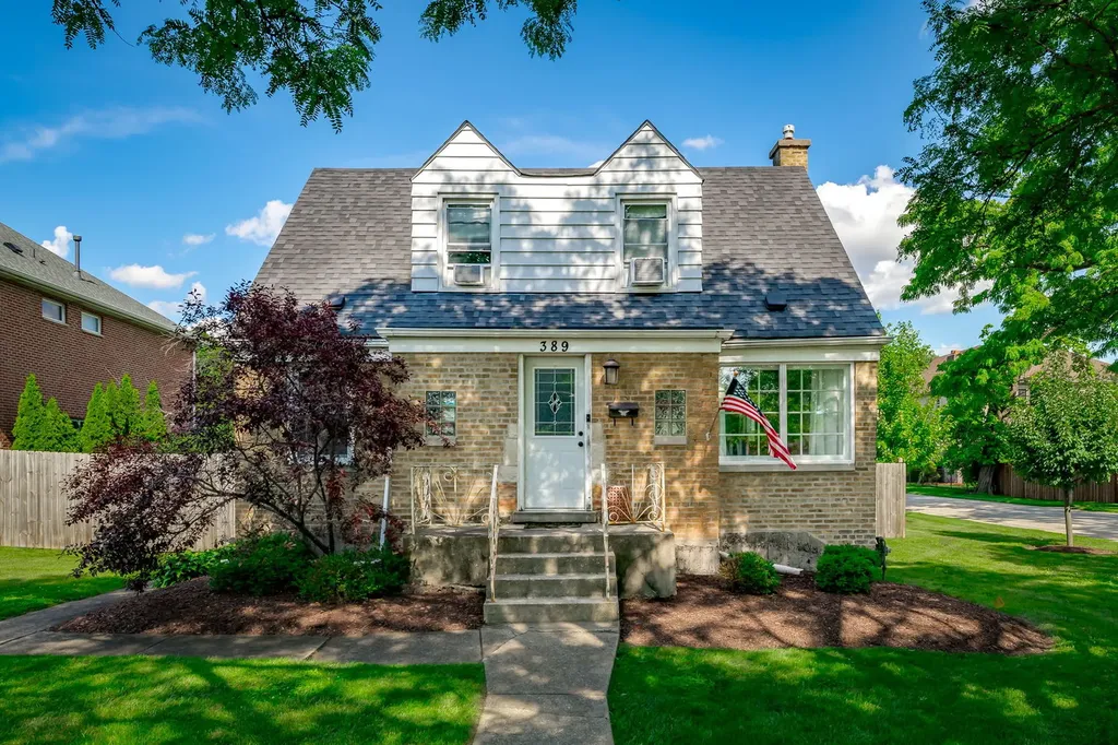 389 South West Avenue Elmhurst IL 60126