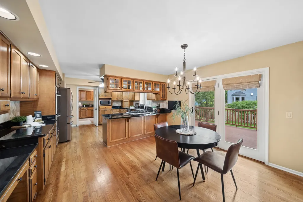 510 Cloverleaf Court Naperville IL 60565