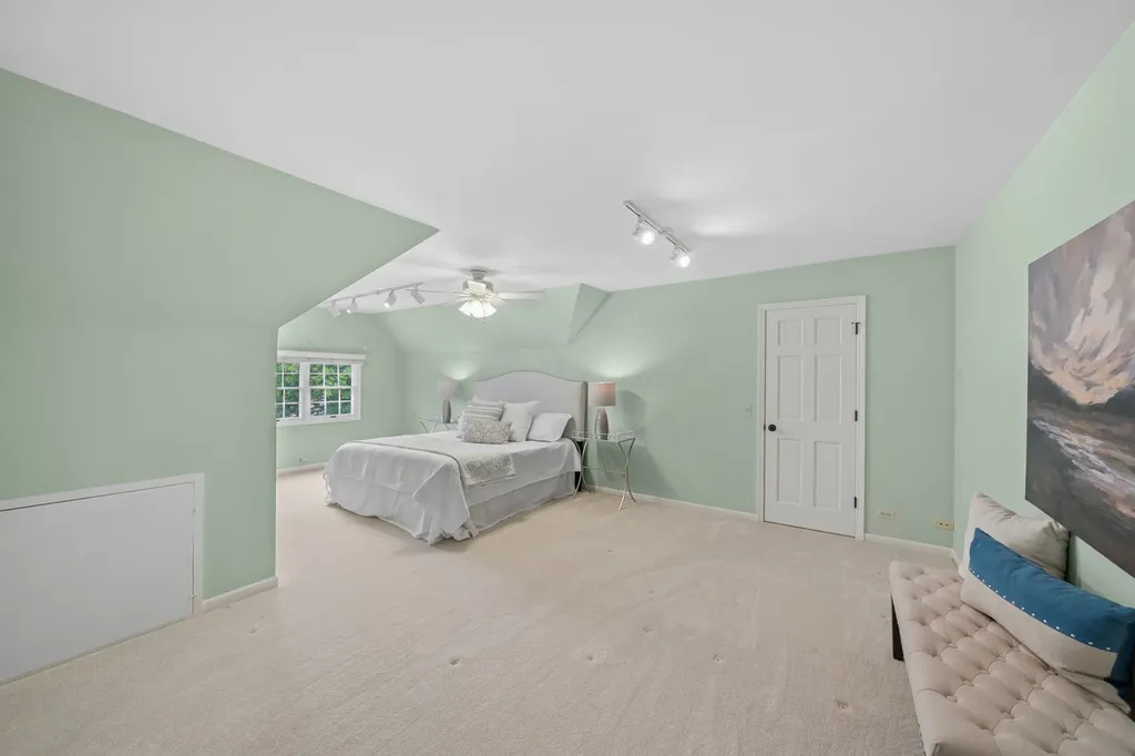 510 Cloverleaf Court Naperville IL 60565