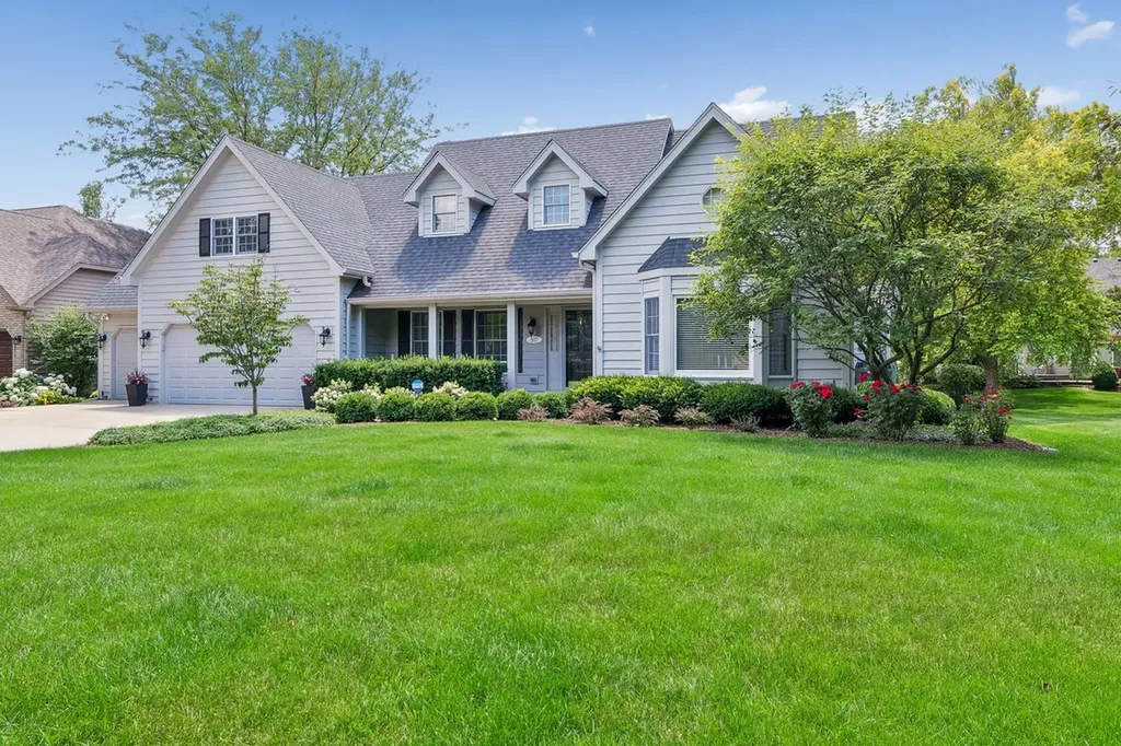 510 Cloverleaf Court Naperville IL 60565