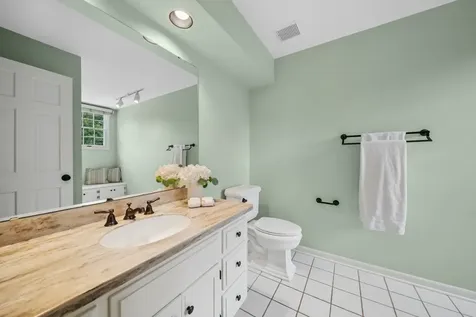510 Cloverleaf Court Naperville IL 60565