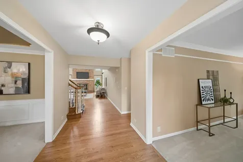 510 Cloverleaf Court Naperville IL 60565