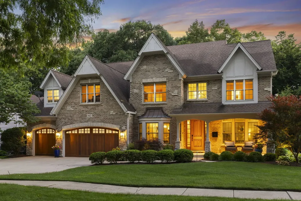 817 Heatherton Drive Naperville IL 60563