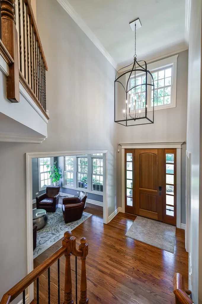 817 Heatherton Drive Naperville IL 60563