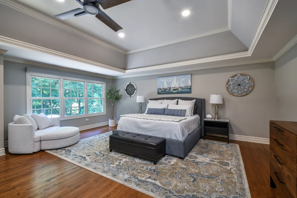 817 Heatherton Drive Naperville IL 60563