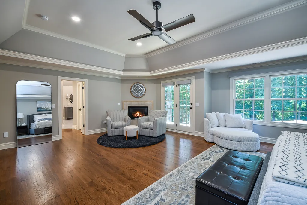 817 Heatherton Drive Naperville IL 60563