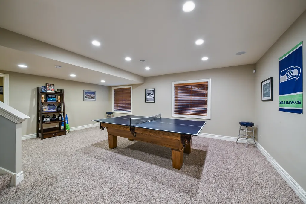 817 Heatherton Drive Naperville IL 60563