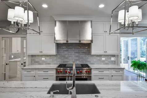 817 Heatherton Drive Naperville IL 60563