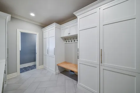 817 Heatherton Drive Naperville IL 60563