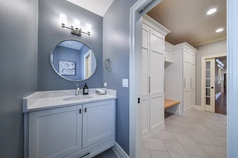 817 Heatherton Drive Naperville IL 60563