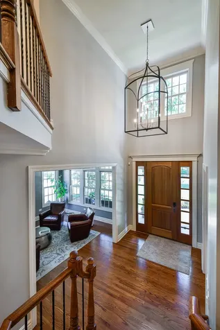 817 Heatherton Drive Naperville IL 60563