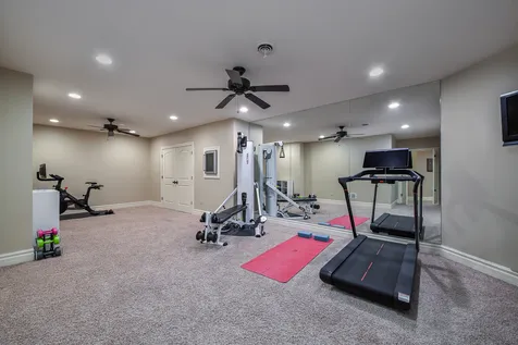 817 Heatherton Drive Naperville IL 60563