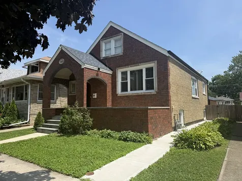 3833 Maple Avenue Berwyn IL 60402