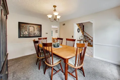 916 South Dymond Road Libertyville IL 60048