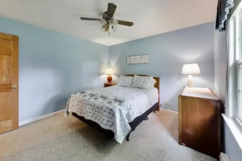 916 South Dymond Road Libertyville IL 60048