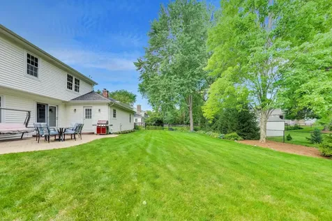 916 South Dymond Road Libertyville IL 60048