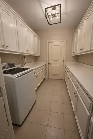 22542 Swanstone Court Frankfort IL 60423