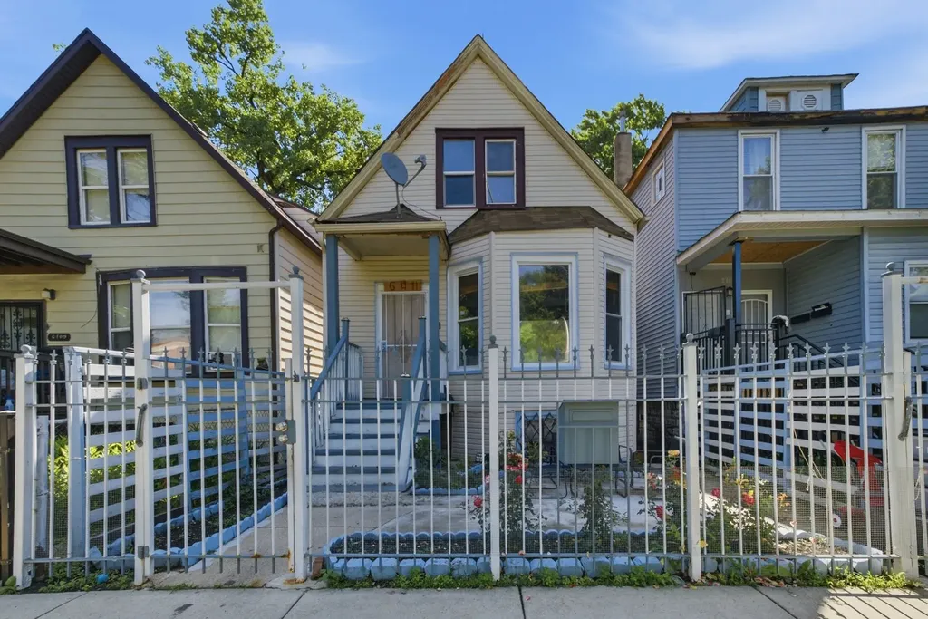 6411 South Bishop Street Chicago IL 60636