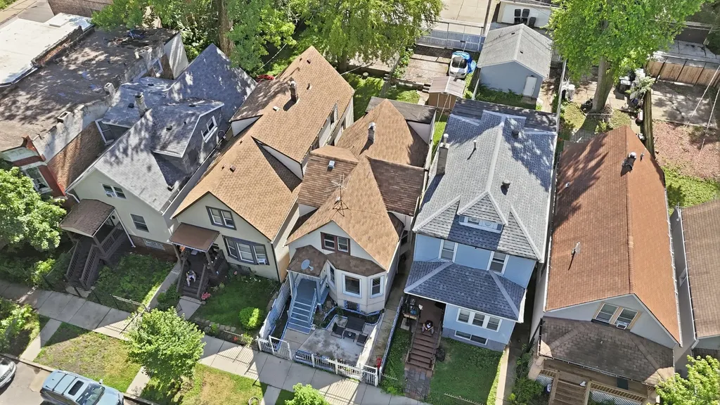 6411 South Bishop Street Chicago IL 60636
