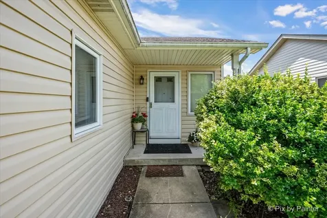 58 Silver Trail North Aurora IL 60542